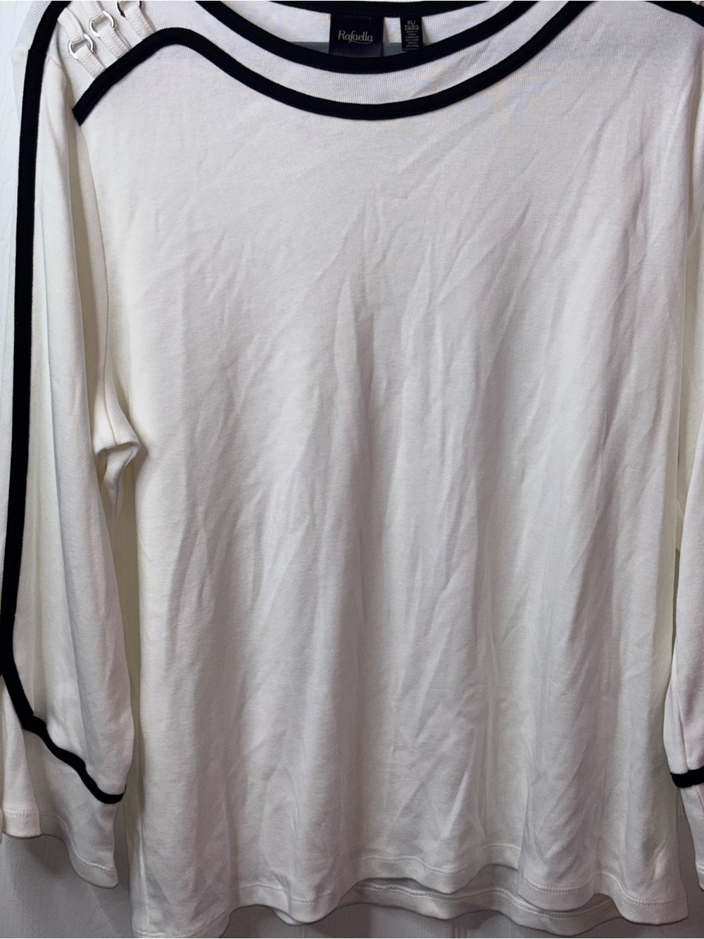 Rafaella White Long-Sleeve Crew Top with Black Trim